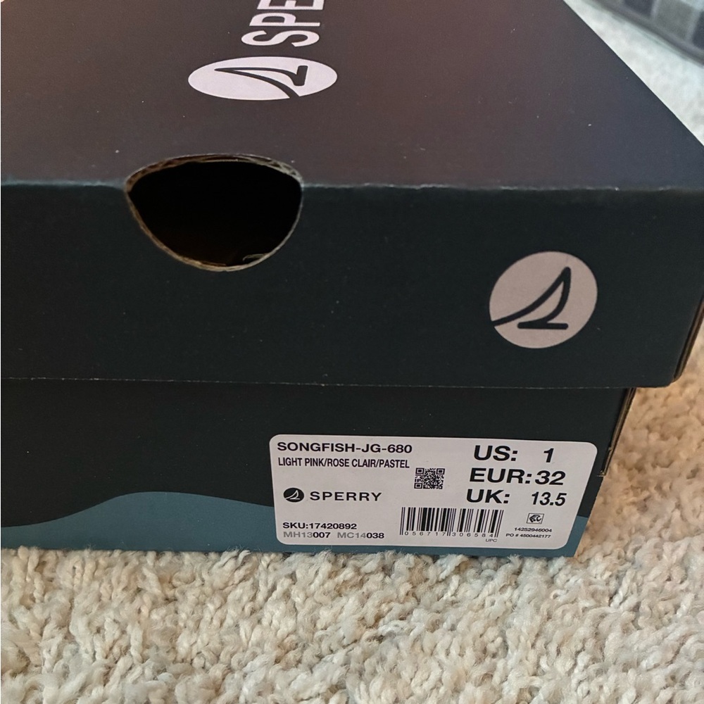 NWT Sperry Girls longfish boat shoes- color rose/pale pink- still in the box - Picture 8 of 9